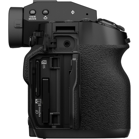 X-H2 Mirrorless Digital Camera with XF 16-80mm Lens and VG-XH Vertical Battery Grip Image 4