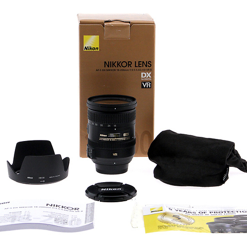 AF-S DX Nikkor 18-200mm f/3.5-5.6G ED VR II Zoom Lens (Open Box) Image 2