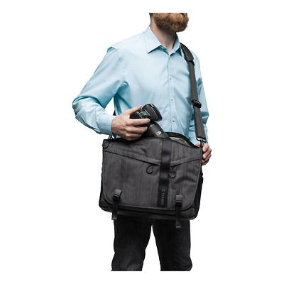 tenba dna 15 messenger bag