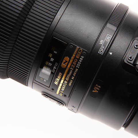 AF-S NIKKOR 400mm f/2.8G ED VR AF Lens with Trunk- Pre-Owned Image 1