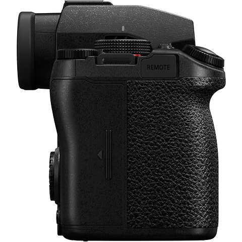 Lumix DC-S5 IIX Mirrorless Digital Camera with 20-60mm Lens (Black) and Kondor Blue Cage Image 4