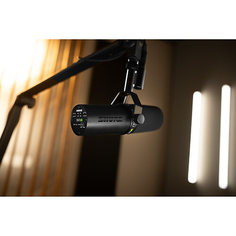 SM7dB Vocal Microphone with Built-In Preamp Image 8