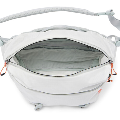 Outdoor Sling (Cloud, 7L) Image 2