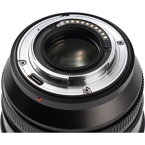 AF 75mm f/1.2 Lens for Fujifilm X Image 7